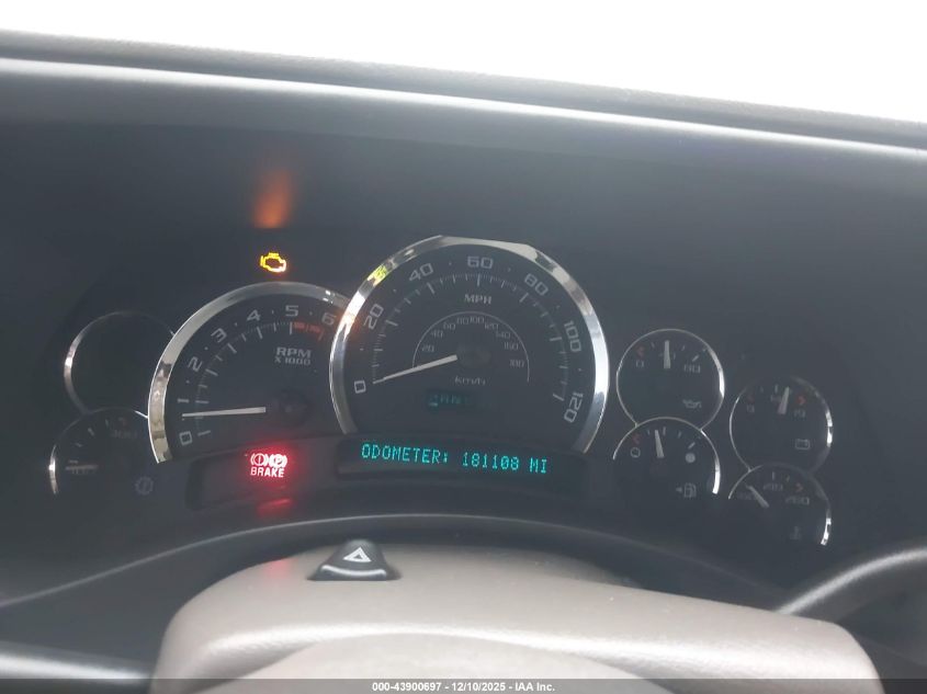 2005 Cadillac Escalade Standard VIN: 1GYEK63N15R220951 Lot: 43900697