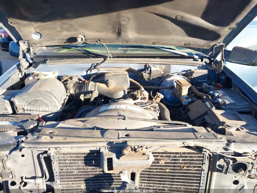 1997 Chevrolet Suburban 1500 VIN: 1GNEC16R3VJ340082 Lot: 43900712