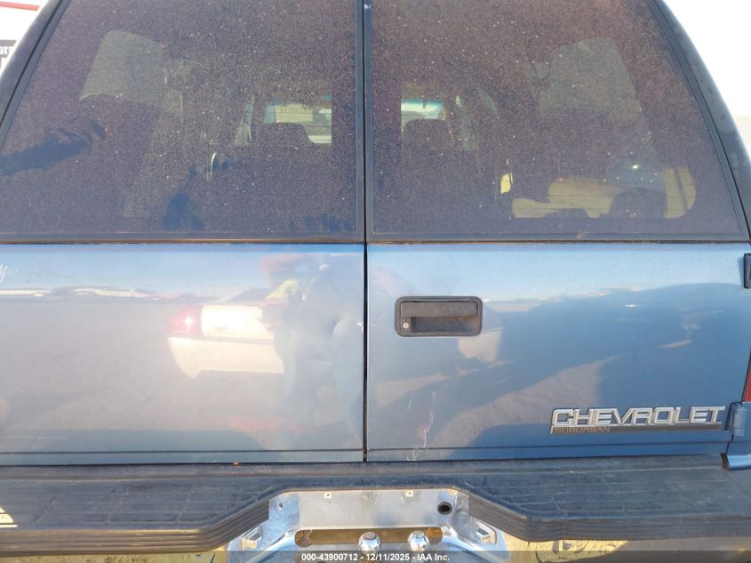1997 Chevrolet Suburban 1500 VIN: 1GNEC16R3VJ340082 Lot: 43900712