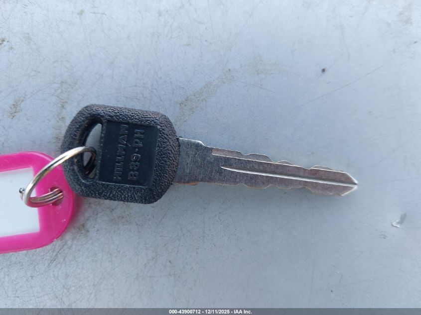 1997 Chevrolet Suburban 1500 VIN: 1GNEC16R3VJ340082 Lot: 43900712