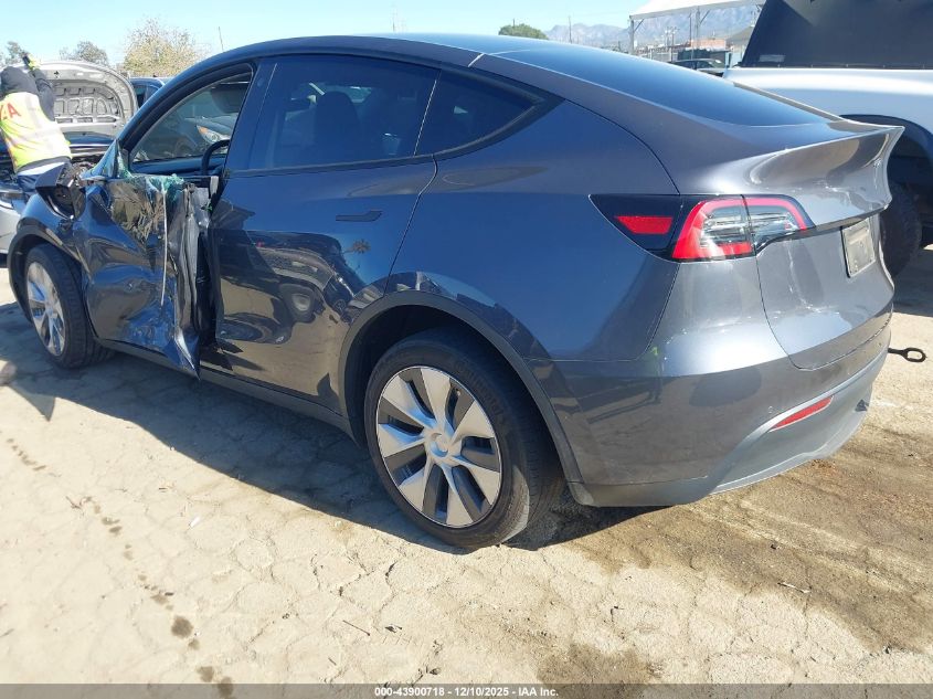 2022 Tesla Model Y Long Range Dual Motor All-Wheel Drive VIN: 7SAYGDEE4NF561954 Lot: 43900718