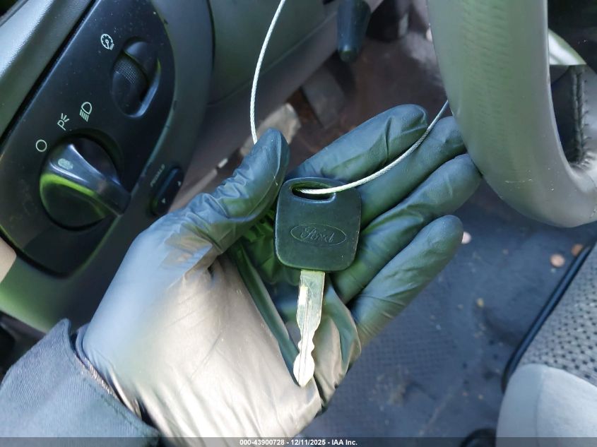 2003 Ford F-150 Lariat/Xlt VIN: 1FTRW076X3KC37233 Lot: 43900728