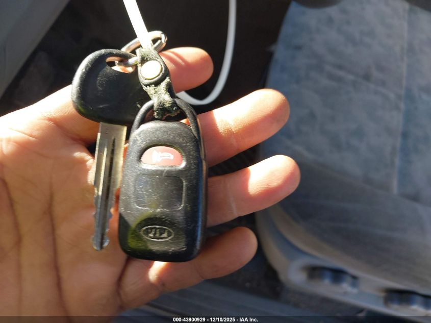 2008 Kia Sorento Lx VIN: KNDJC735485849283 Lot: 43900929