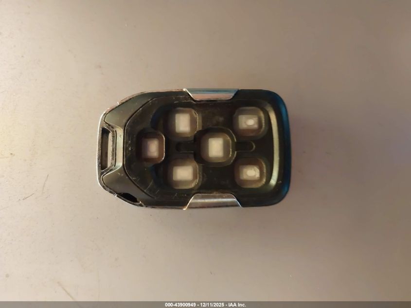 2015 GMC Yukon Xl 1500 Denali VIN: 1GKS1JKJ0FR670416 Lot: 43900949