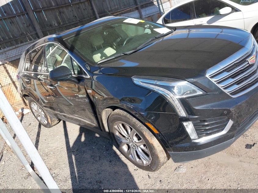 Vin: 1gyknbrs5hz217054, lot: 44396514, cadillac xt5 luxury 2017 img_1
