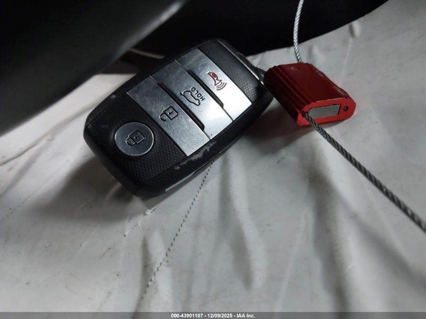 2016 Kia Sorento 3.3L Ex VIN: 5XYPH4A55GG001531 Lot: 43901107