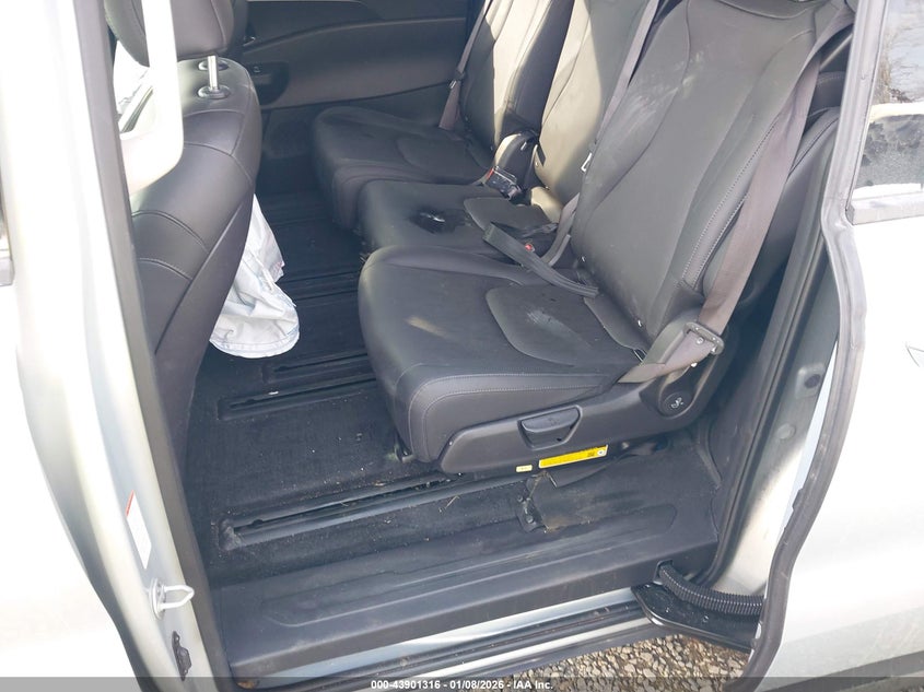 VIN KNDNE5K35S6467328 2025 KIA CARNIVAL MPV SX