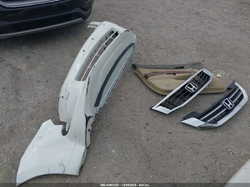 2010 Honda Accord 3.5 Ex-L VIN: 1HGCP3F83AA011112 Lot: 43901321