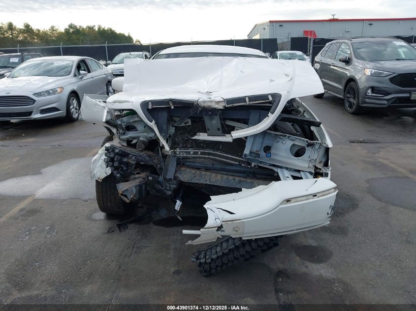 2008 Lincoln Town Car Signature Limited VIN: 2LNHM82V18X636742 Lot: 43901374