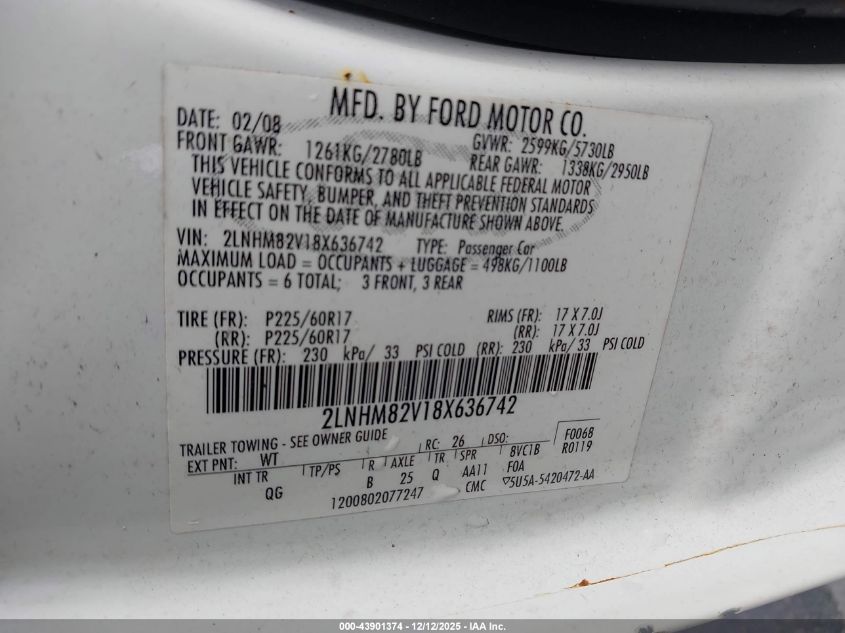 2008 Lincoln Town Car Signature Limited VIN: 2LNHM82V18X636742 Lot: 43901374