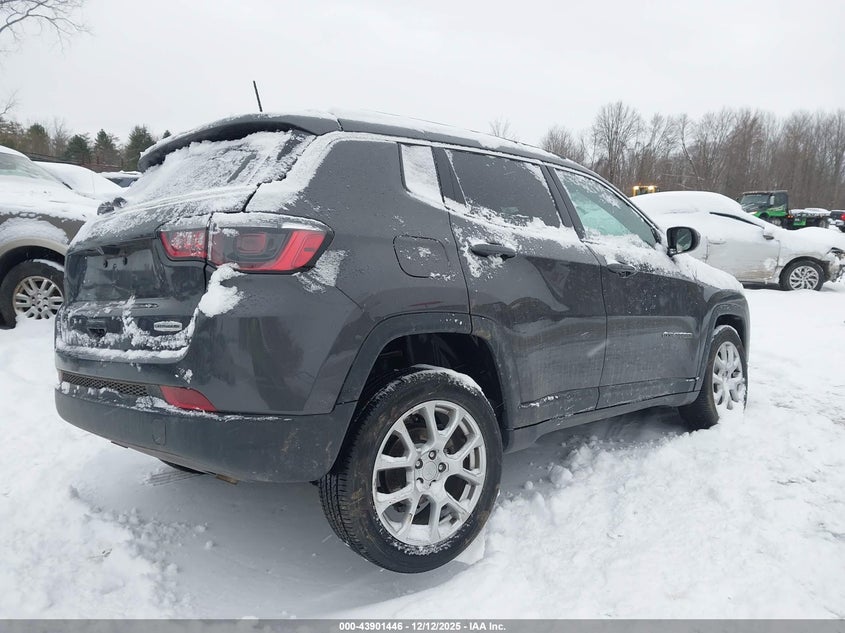 2024 Jeep Compass Latitude Lux Fwd