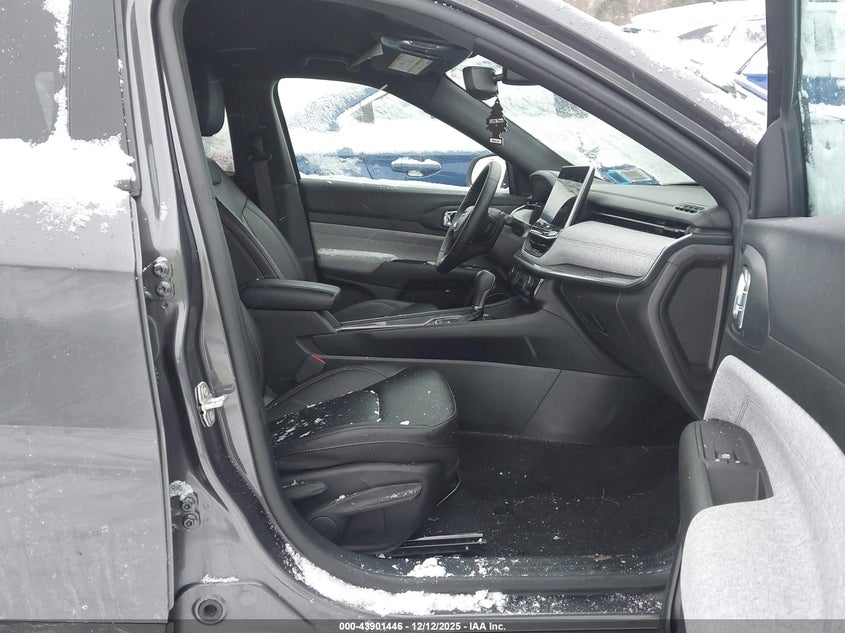 2024 Jeep Compass Latitude Lux Fwd