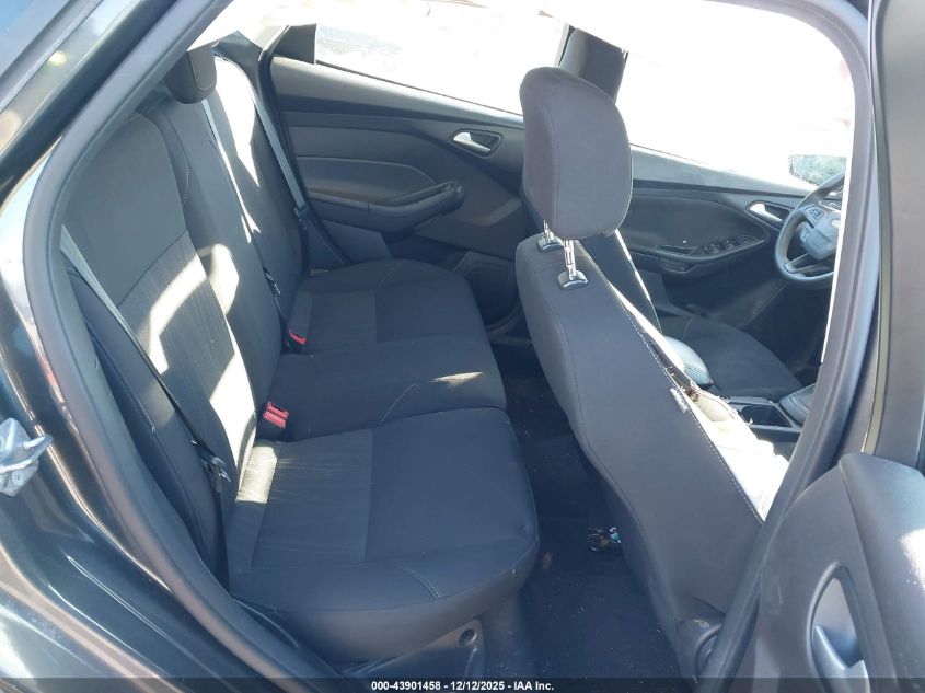 2017 Ford Focus Se VIN: 1FADP3K22HL261742 Lot: 43901458