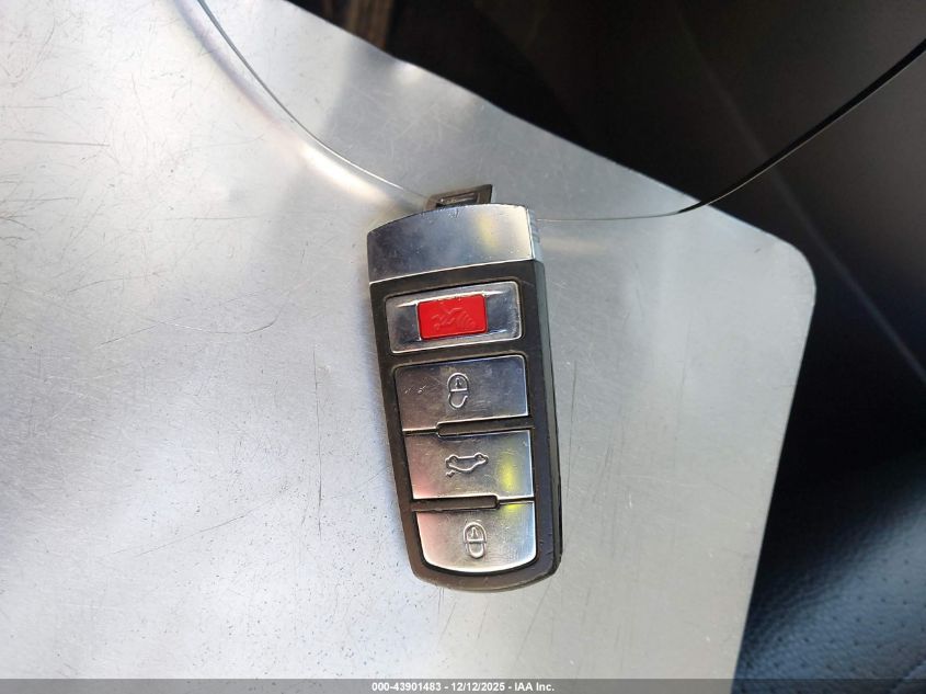 2013 Volkswagen Cc 2.0T Sport Plus VIN: WVWBP7AN2DE510723 Lot: 43901483