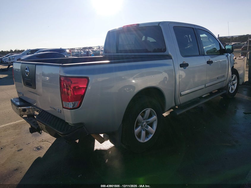 1N6BA0ED3BN310907 2011 NISSAN TITAN photo no. 4