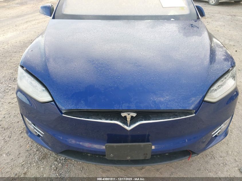 2017 Tesla Model X 100D/75D/90D VIN: 5YJXCDE21HF055836 Lot: 43901511