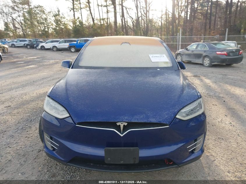 2017 Tesla Model X 100D/75D/90D VIN: 5YJXCDE21HF055836 Lot: 43901511