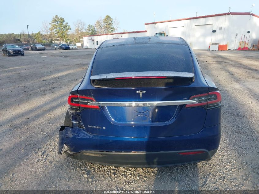 2017 Tesla Model X 100D/75D/90D VIN: 5YJXCDE21HF055836 Lot: 43901511