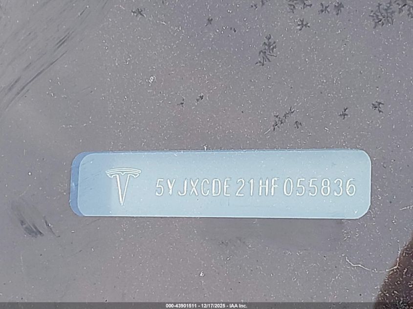 2017 Tesla Model X 100D/75D/90D VIN: 5YJXCDE21HF055836 Lot: 43901511