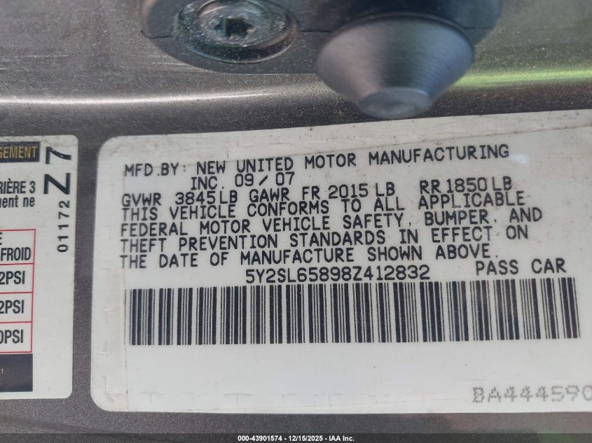 2008 Pontiac Vibe VIN: 5Y2SL65898Z412832 Lot: 43901574