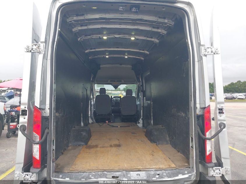 2017 Ford Transit-350 VIN: 1FTRS4XV0HKA95587 Lot: 43901587