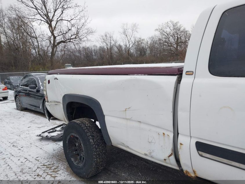 2004 Chevrolet Silverado 2500Hd VIN: 1GCHC29U94E260482 Lot: 43901603