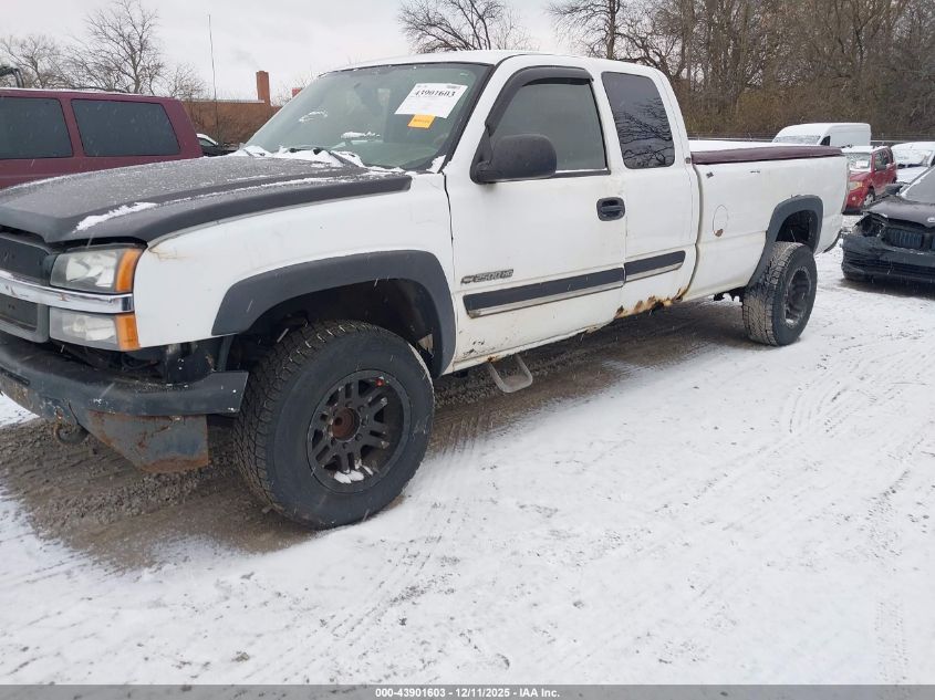 2004 Chevrolet Silverado 2500Hd VIN: 1GCHC29U94E260482 Lot: 43901603