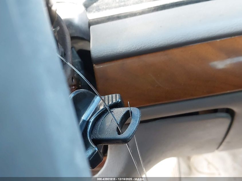 1994 Mercury Grand Marquis Ls VIN: 2MELM75W1RX645471 Lot: 43901615