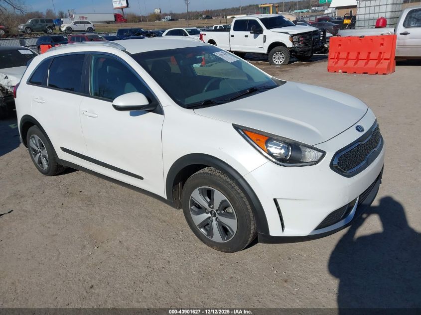 KIA NIRO LX
