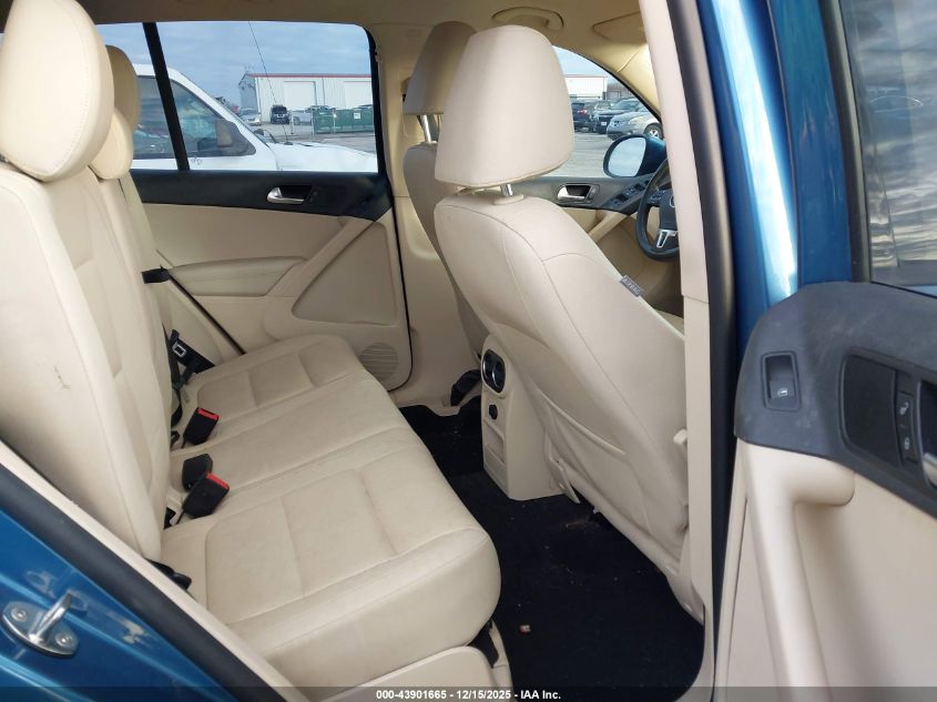 2017 Volkswagen Tiguan 2.0T S VIN: WVGAV7AXXHK004093 Lot: 43901665