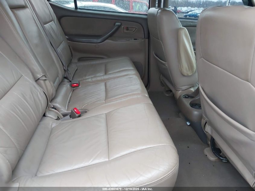 2004 Toyota Sequoia Sr5 V8 VIN: 5TDBT44A54S216424 Lot: 43901679