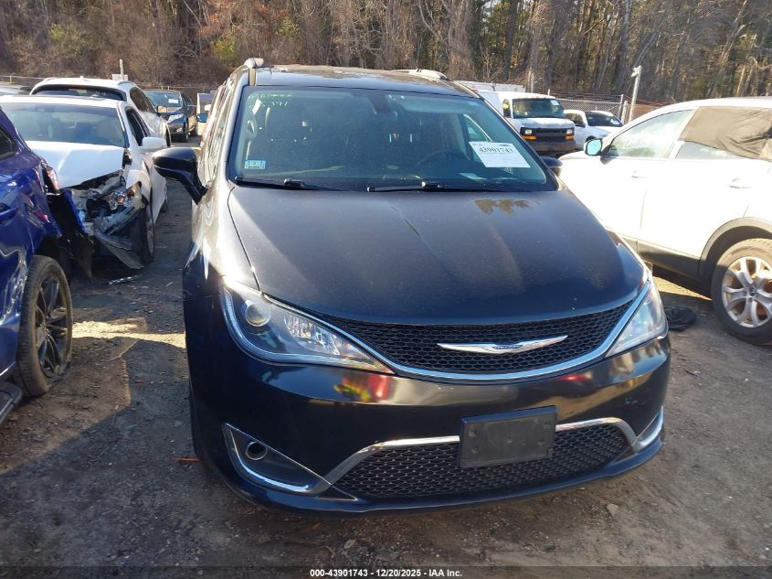 2017 Chrysler Pacifica Touring-L VIN: 2C4RC1BG7HR712294 Lot: 43901743