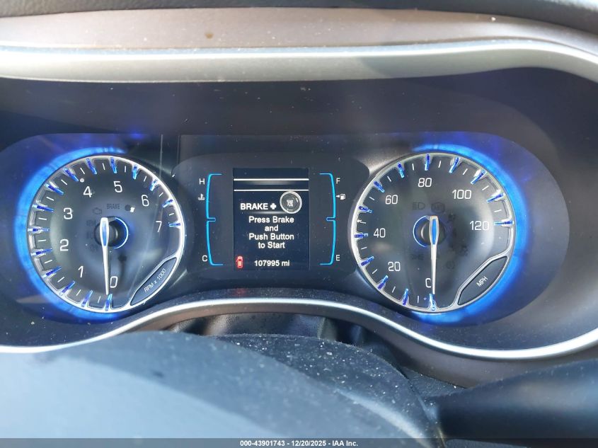 2017 Chrysler Pacifica Touring-L VIN: 2C4RC1BG7HR712294 Lot: 43901743