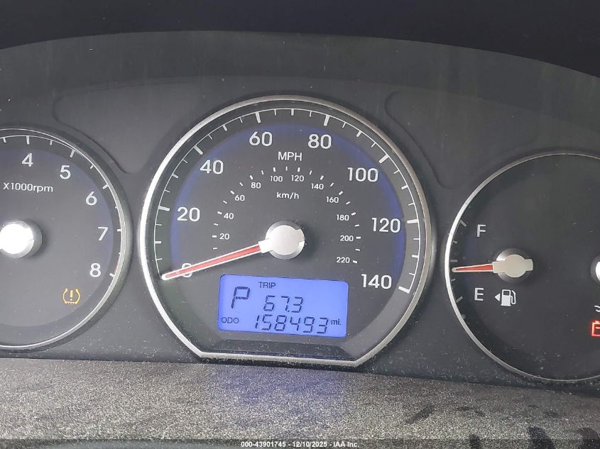 2011 Hyundai Santa Fe Limited V6 VIN: 5XYZKDAG0BG045781 Lot: 43901745