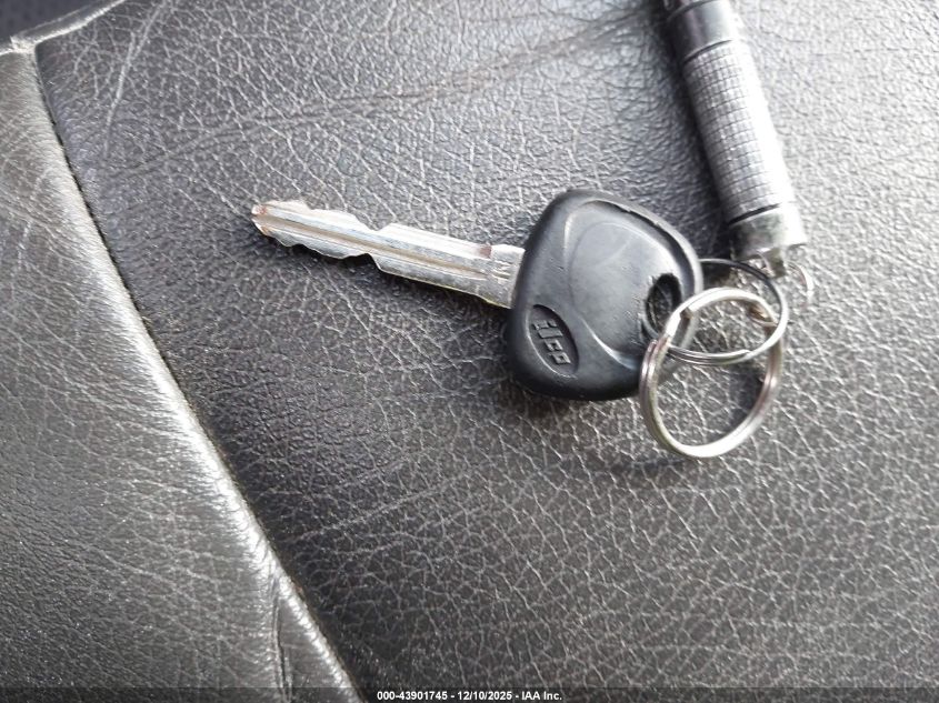 2011 Hyundai Santa Fe Limited V6 VIN: 5XYZKDAG0BG045781 Lot: 43901745