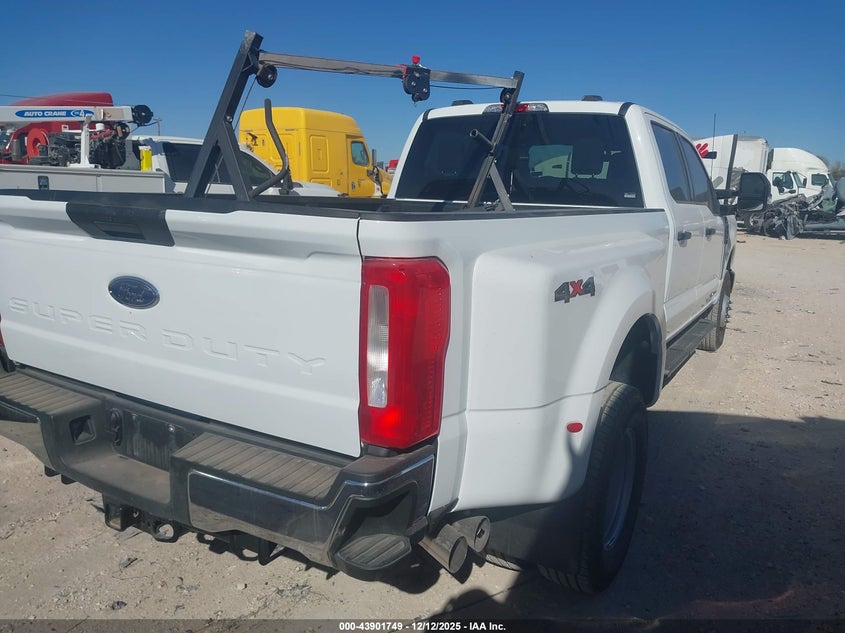 1FT8W3DT0TEC23685 2026 FORD F350 photo no. 4