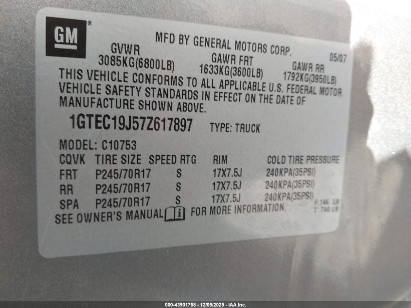 2007 GMC Sierra 1500 Work Truck VIN: 1GTEC19J57Z617897 Lot: 43901758