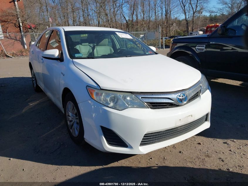 TOYOTA CAMRY HYBRID LE