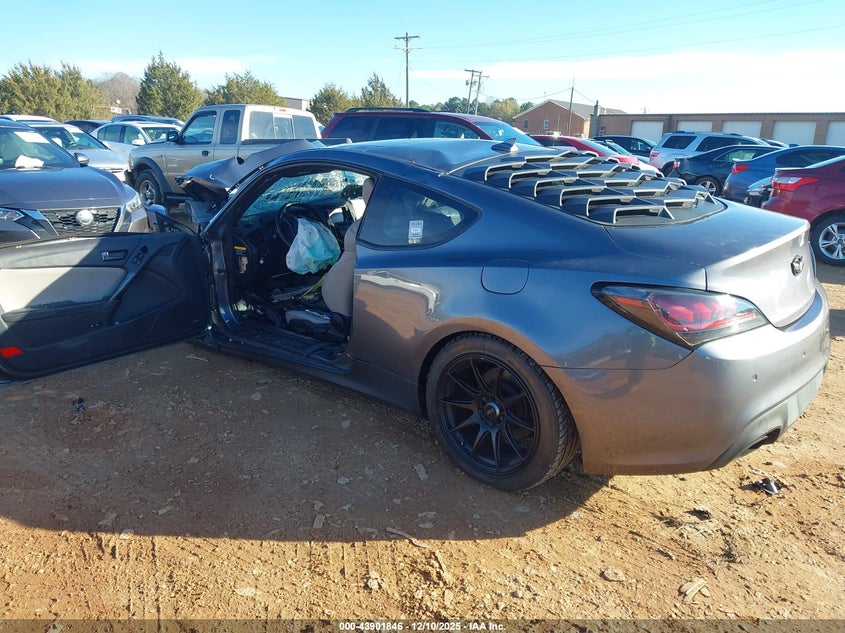 2014 Hyundai Genesis 2.0T Premium