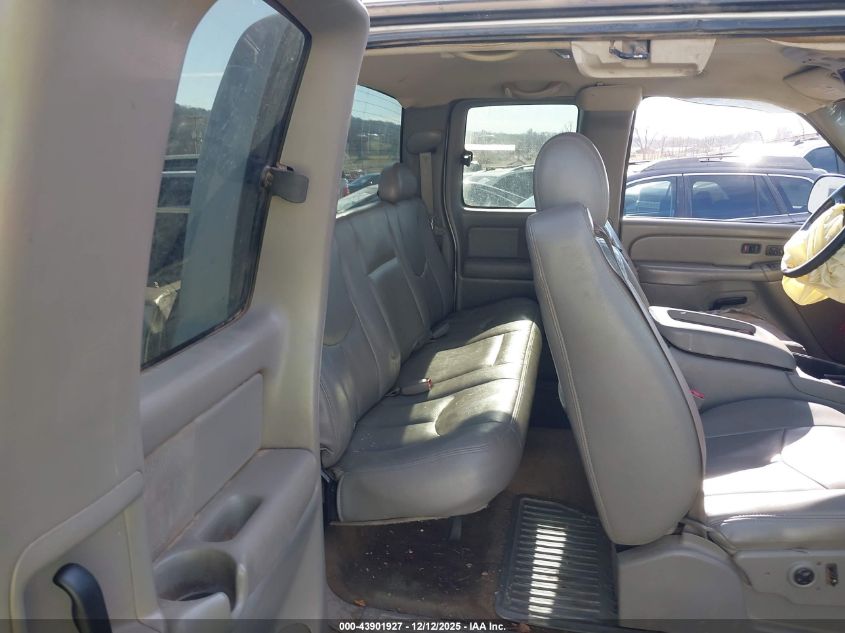 2004 Chevrolet Silverado 1500 Z71 VIN: 2GCEK19TX41162585 Lot: 43901927