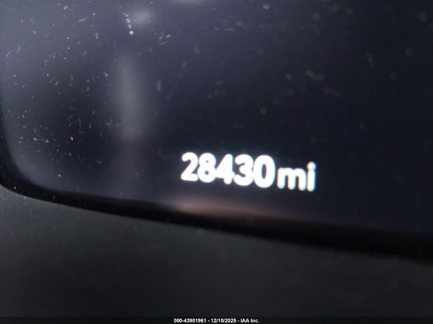 2023 Toyota Crown Limited VIN: JTDAAAAF2P3002948 Lot: 43901961