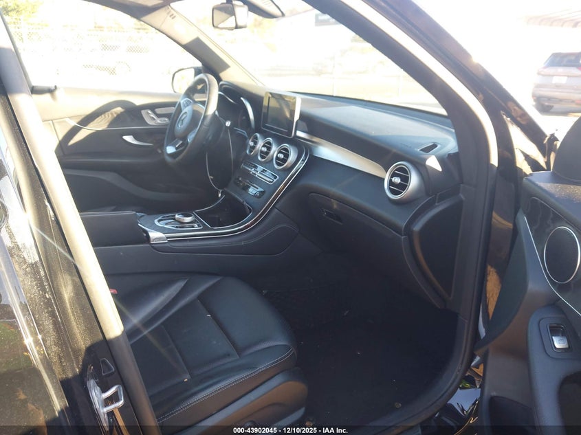2017 Mercedes-Benz Glc 300