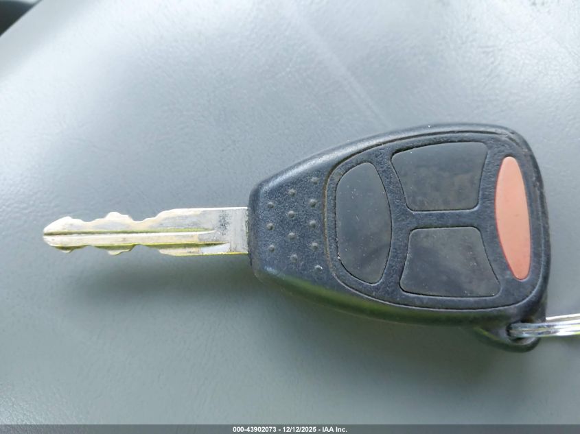 2007 Jeep Grand Cherokee Limited VIN: 1J8HR58257C521888 Lot: 43902073