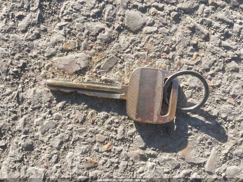 1995 Toyota Avalon Xl VIN: 4T1GB10E6SU043002 Lot: 43902126