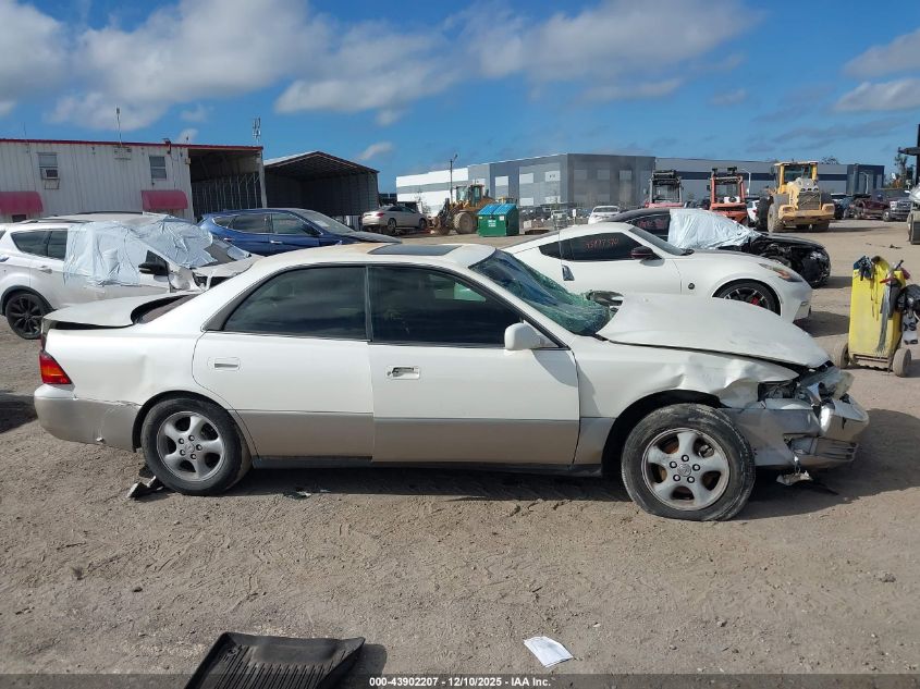 1997 Lexus Es 300 VIN: JT8BF22GXV0038919 Lot: 43902207