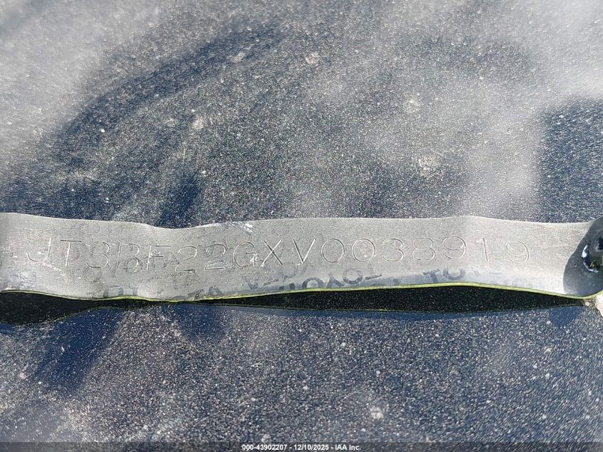 1997 Lexus Es 300 VIN: JT8BF22GXV0038919 Lot: 43902207