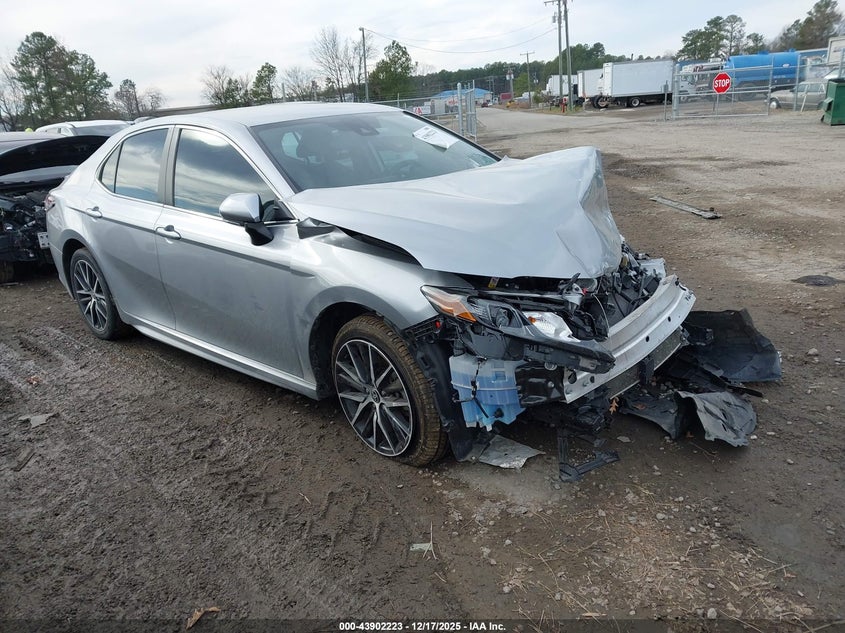 4T1T11AK5PU755904 2023 TOYOTA CAMRY photo no. 16