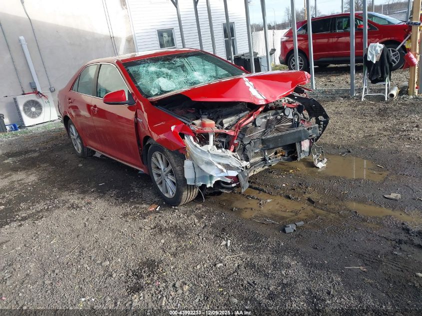 TOYOTA CAMRY HYBRID XLE