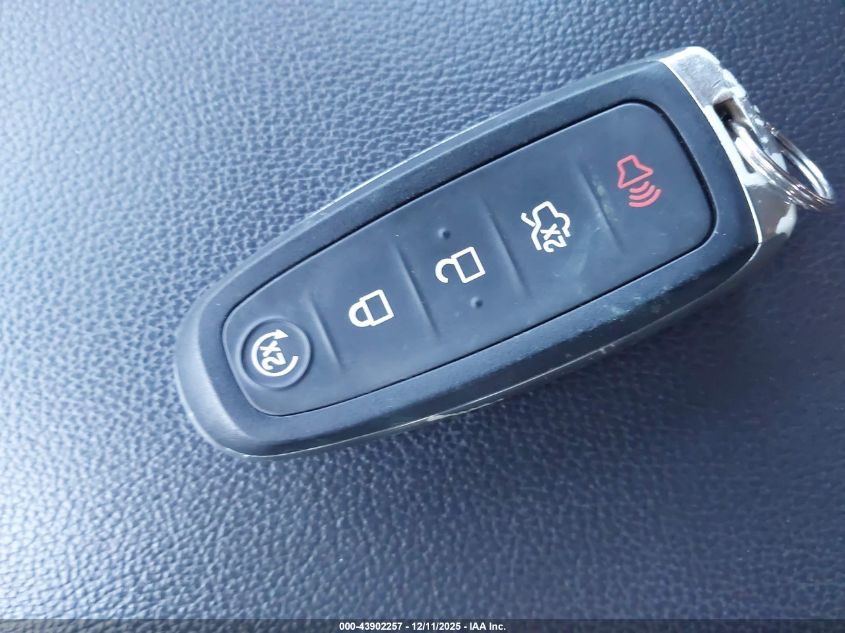 2019 Ford Escape Sel VIN: 1FMCU9HD7KUB74099 Lot: 43902257