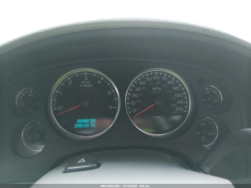 2007 Chevrolet Tahoe Lt VIN: 1GNFK13017J121623 Lot: 43902305